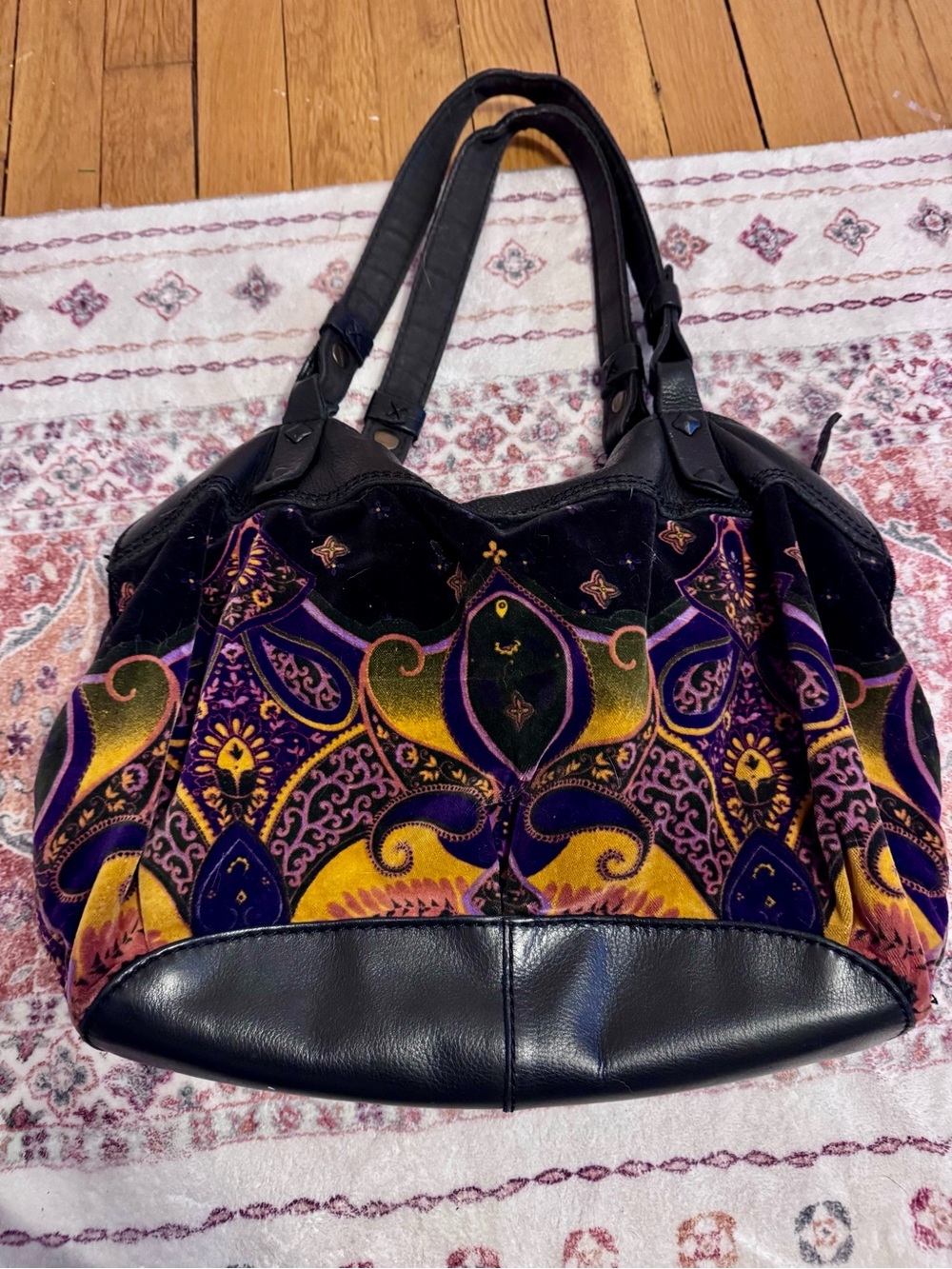 Lucky Brand Black Leather Shoulder Bag with Purple and Yellow Pattern - Picture 4 of 8